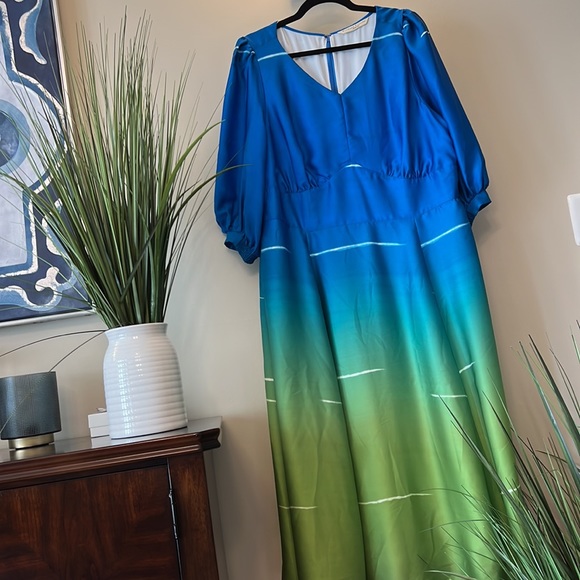 WAYWARD FANCIES Eshakti Ombre print satin twill banded empire dress. Size 22 - Picture 5 of 6